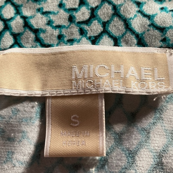 Michael Kors women’s v-neck top small blu green black print - Picture 3 of 8